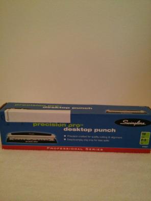 Swingline precision pro Desktop punch