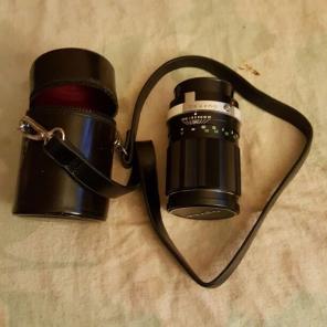 Camera lens 135 Minolta and case