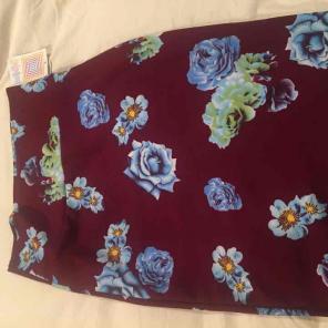 Lularoe Floral Roses Cassie Med BNWT