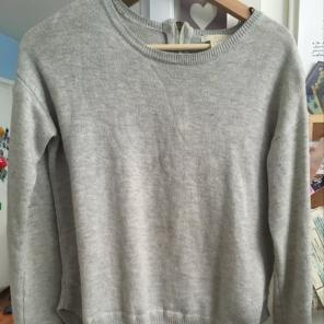 H&M Light Grey Sweater
