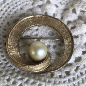 Brooch