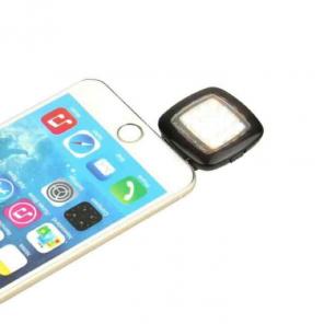 Universal selfie light