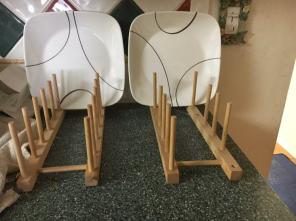 2 Wooden Plate Holders
