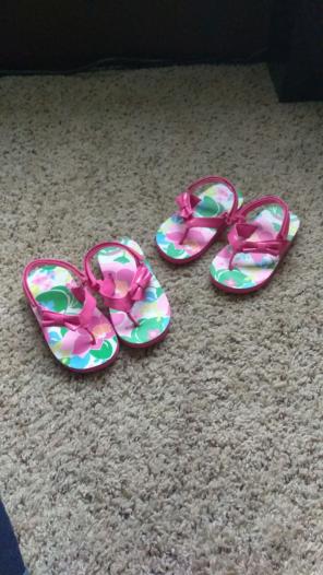 Kids flip flops