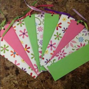 Bundle of 10 pink/green bookmarks. NWT.
