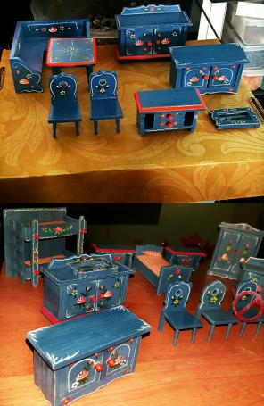 17 PC. SCANDINAVIAN DOLLHOUSE FURNITURE