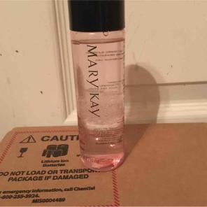 Mary Kay oil free eye makeup remover
