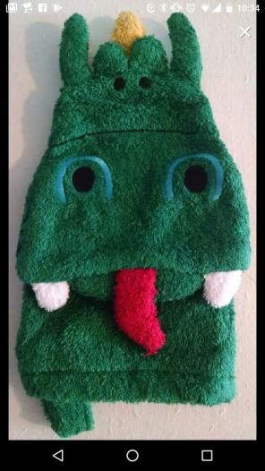 Dragon bath mitt NWOT