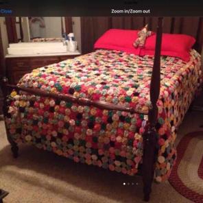 Antique Yo-Yo Quilt/Coverlet