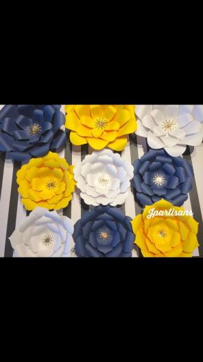 Navy Yellow white paper flower/Gold