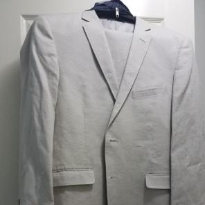 Adolfo linen suit