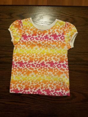 Girls 4T shirt