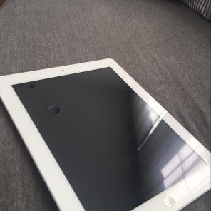 iPad 4 W/ Retina Display