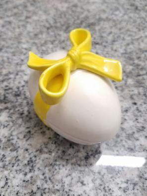 Vintage egg trinket box