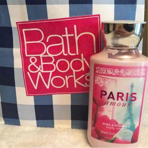 Paris amor body lotion