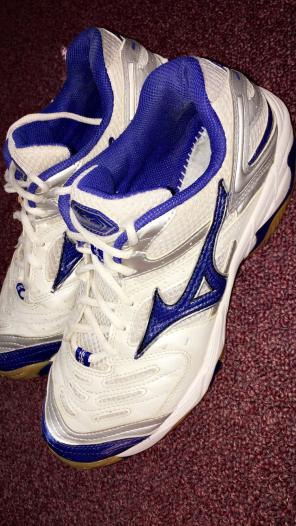 volleyball shoes