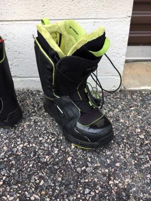 Size 9.5 Womens Snowboarding Boots