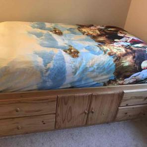 Full size bed with mattress