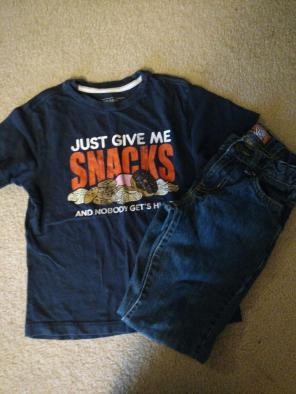 Boys Old Navy outfit size 7