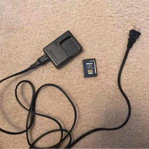 EXTRA BATTERY & CHARGER FOR NIKON