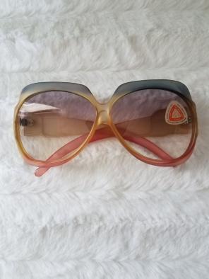 ON HOLDVintage 70s Oversized Sunglasses