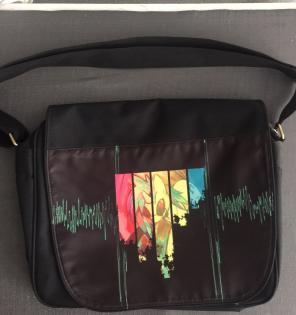 Character messenger bag