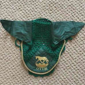 Horse ear bonnet