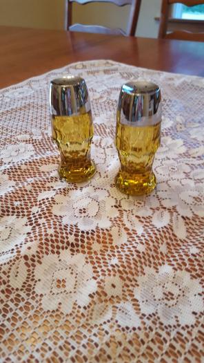 Anchor Hocking Georgian honeycomb S&P