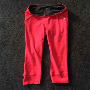 ATHLETA Relay Capri in Coral Sizzle