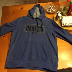 Oakley Hoodie Medium