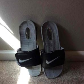 Used Nike Slides