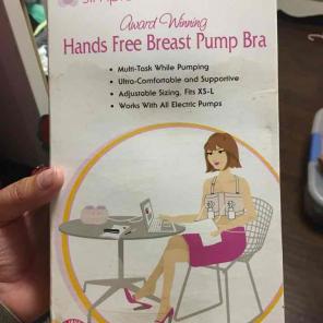 Hands free pumping nursing bra