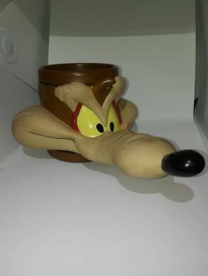 Vintage Wile E. Coyote Cup