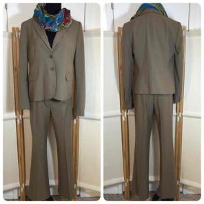 Maternity suit in tan