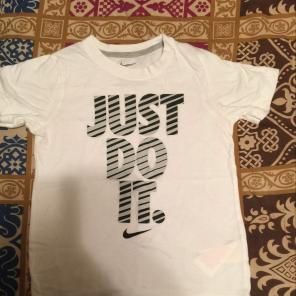 Boy Nike tshirt
