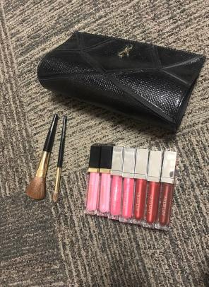 Artistry Light Up Lip Gloss