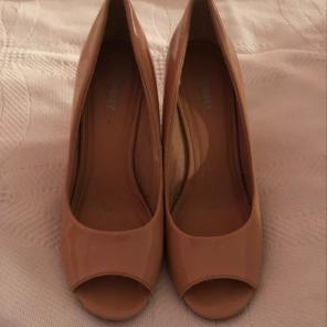 Old Navy Nude Wedges