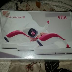 Vita Easyshade 5 digital dental whitener