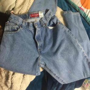 Levis classic relaxed 550 mom jeans