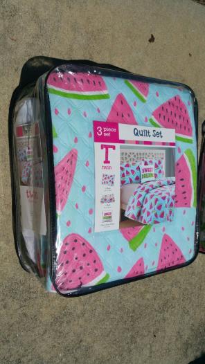 Twin Watermelon Quilt Bed Set