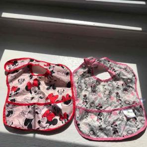 Minnie Mouse Feeding Bib Bundle