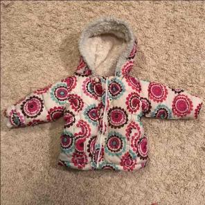 Girls coat old navy 12-18 months