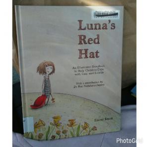 Luna's Red Hat