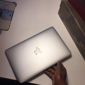 MacBook Air 11"