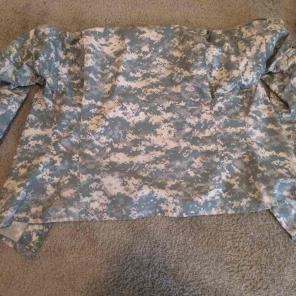 VINTAGE US ARMY JACKET