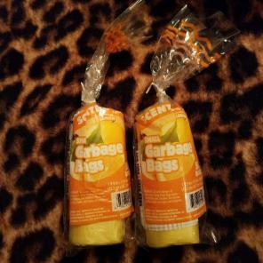 Lemon scented small garbage bags