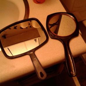 2 mirrors