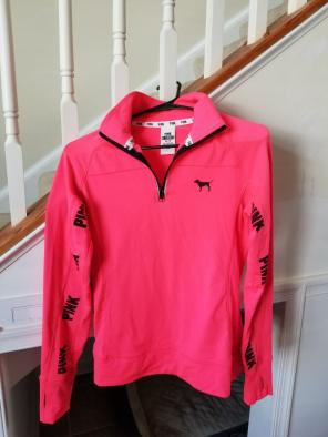 VS PINK Ultimate athletic sweatshirt