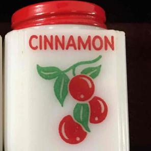 Tipp City Cherry Shakers, pair
