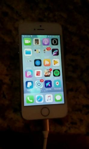 Iphone 5s gold